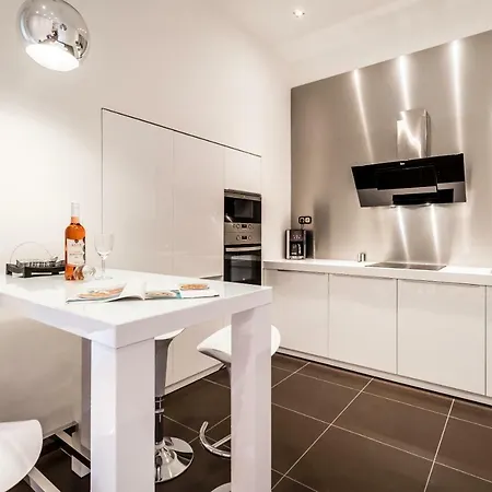 Bpr Luxe De Noir Et Blanc Apartmán Budapešť