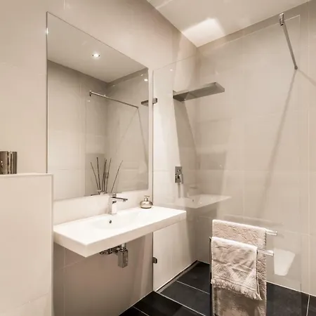 Bpr Luxe De Noir Et Blanc Apartmán